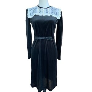 Vintage 1960s Women's Black Velvet Lace Collar Mod Whimsgoth Puff Sleeve Dress